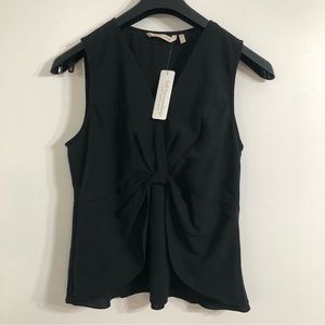 Soft surroundings blouse sleeveless Vneck flares hem black. L